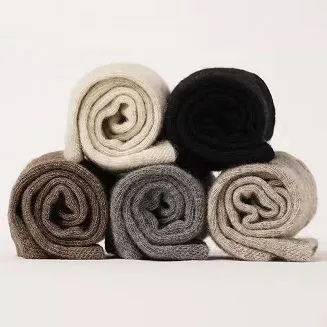 Zimowe wełniane skarpety w pierścionki Skarpetki w środkowej rurze